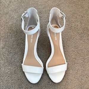 Gianni Bini White Women's Sandal Heels